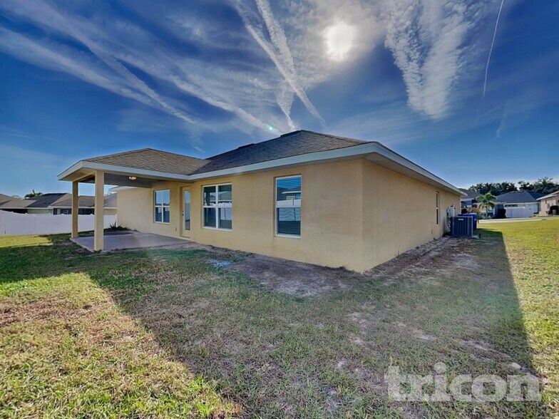 Building Photo - 1599 Lemon Ave