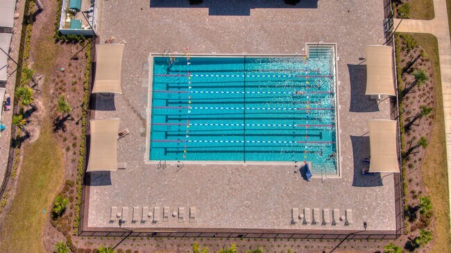 Building Photo - 130 Huesca Ct