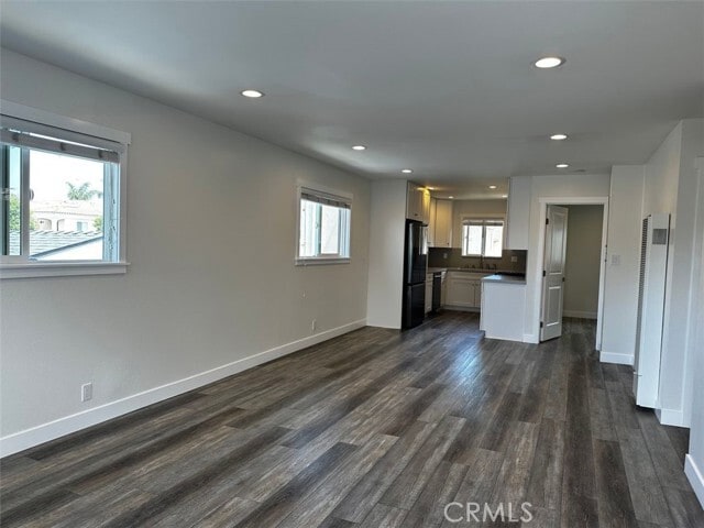 Building Photo - 2602 Apple Ave