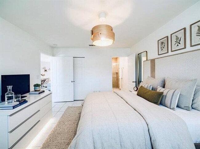 Building Photo - 17255 NW 72nd Ct