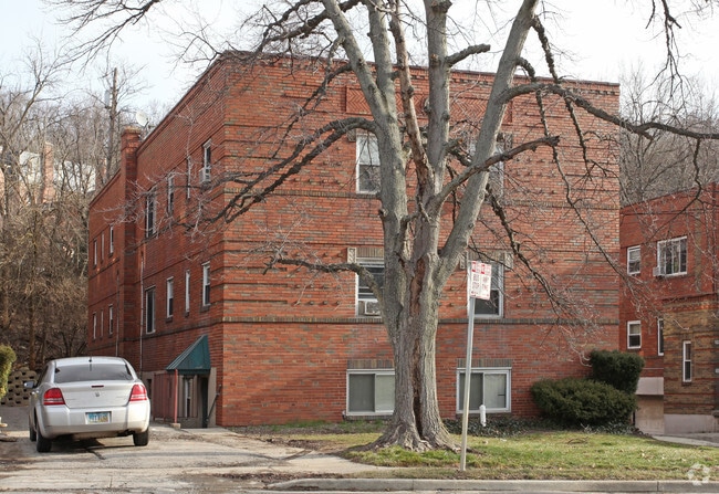 Building Photo - 950 Ludlow Ave