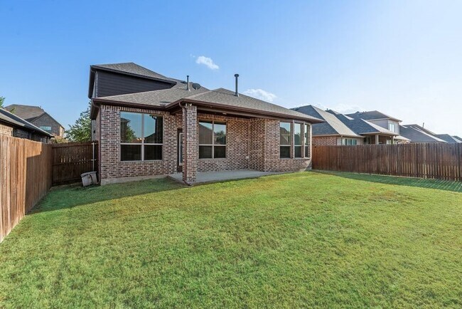 Building Photo - 929 Lake Meadow Ln