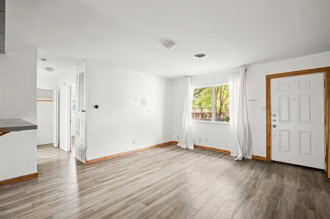 Building Photo - 2021 Wheless Ln