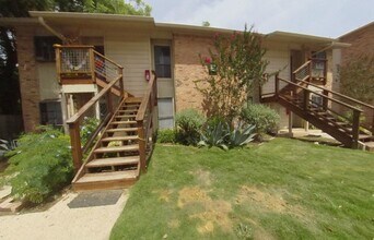 Building Photo - E4 Pecan Creek