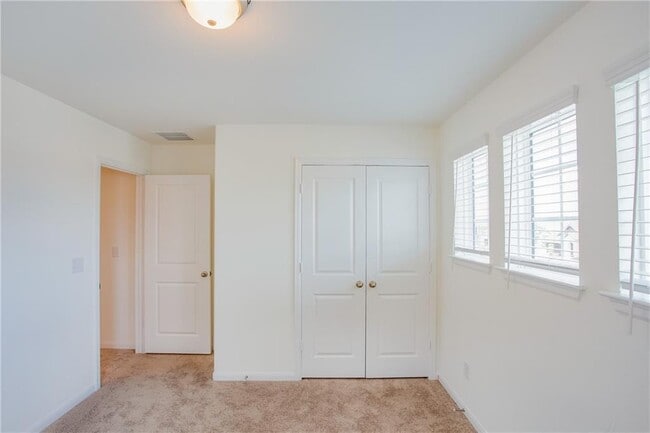 Building Photo - 112 Rebel Red Rd