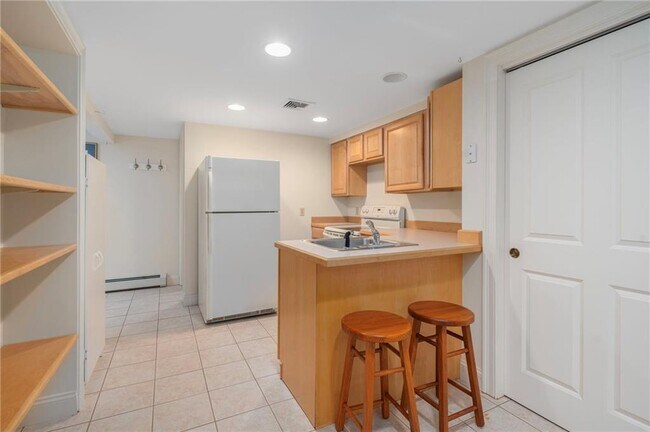 Building Photo - 14 Betty Hill Rd