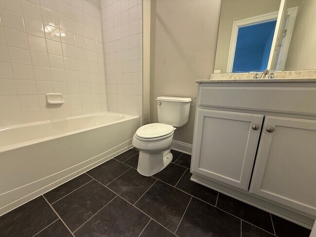 Building Photo - 2126 Avinity Loop