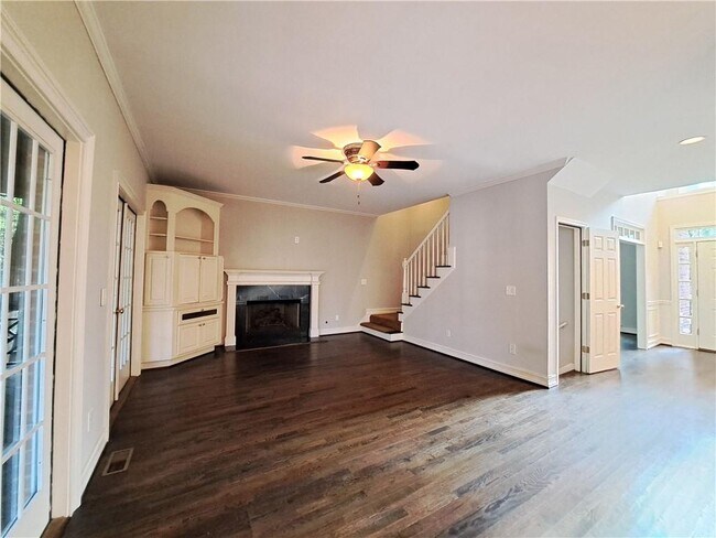 Building Photo - 2242 Lenox Walk NE