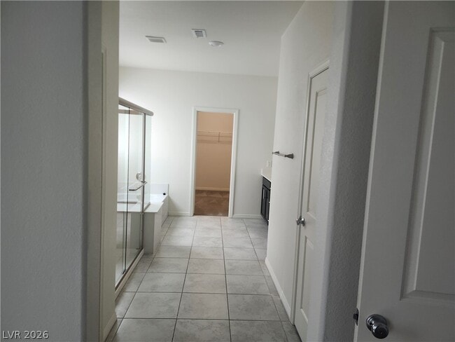 Building Photo - 853 Haven Oaks Pl