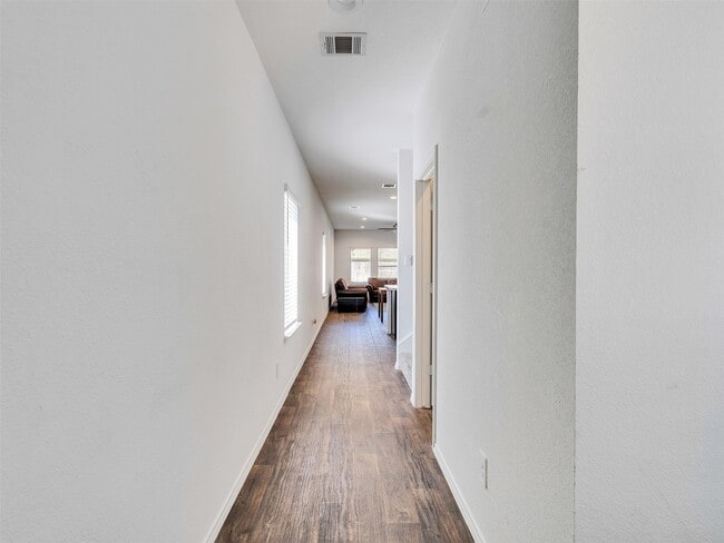 Building Photo - 14744 Hazel Br Dr