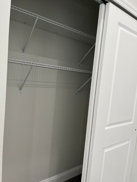 Building Photo - 106 S 42nd St