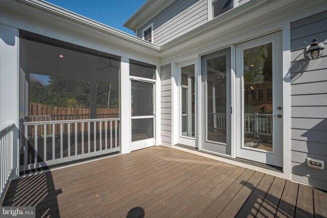 Building Photo - 6203 Mori St