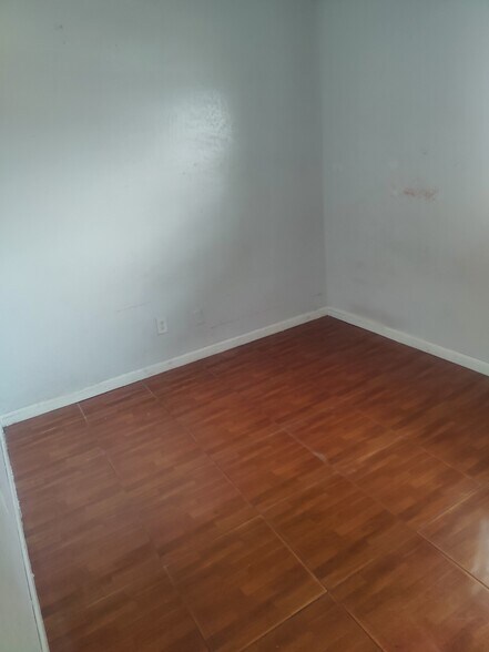 Building Photo - 2603 Walker Dr