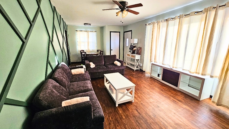 Building Photo - 7433 15th Ave S