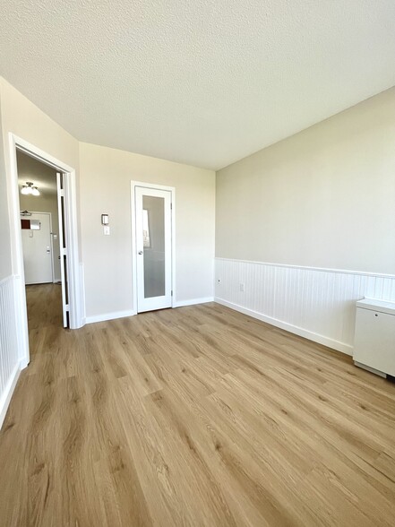 Building Photo - 4141 N Henderson Rd