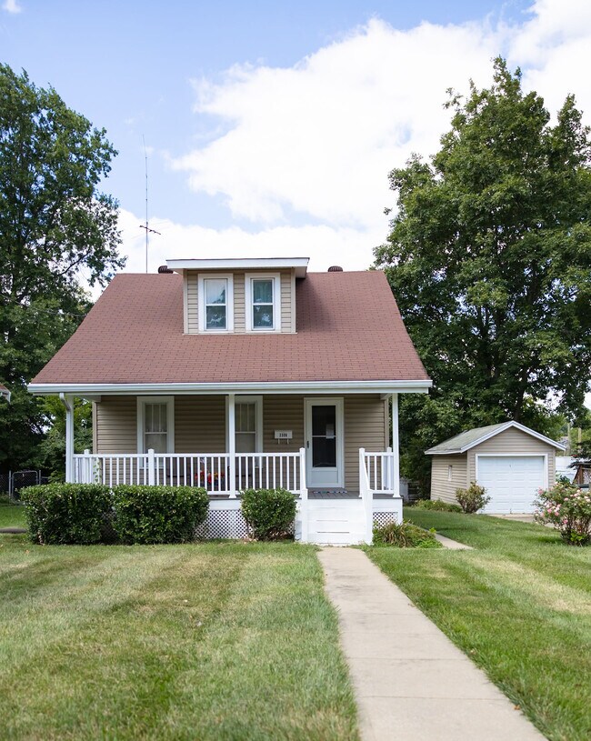 Primary Photo - 3306 Elizabeth St