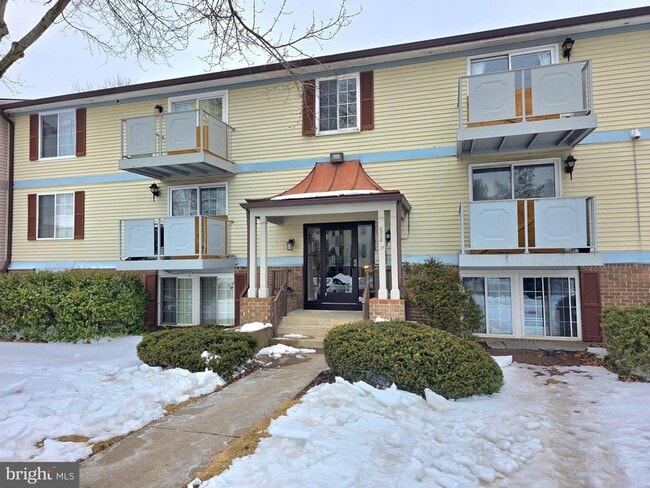 Building Photo - 8380 Brockham Dr