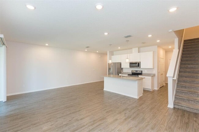 Building Photo - 1119 Lady Gouldian Ct