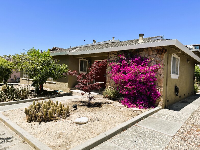 Primary Photo - 3143 Neal Ave