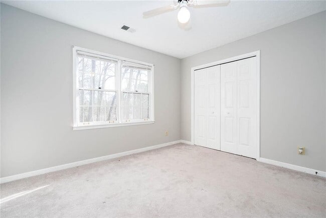 Building Photo - 1049 Seven Springs Cir NE