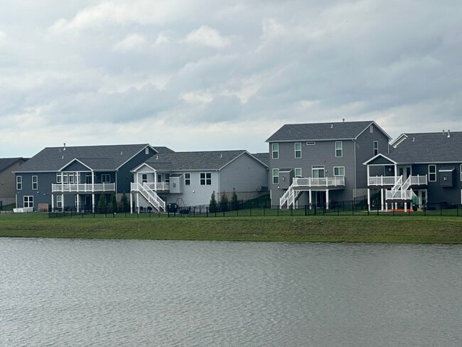 Building Photo - 126 Prairie Vista Ct