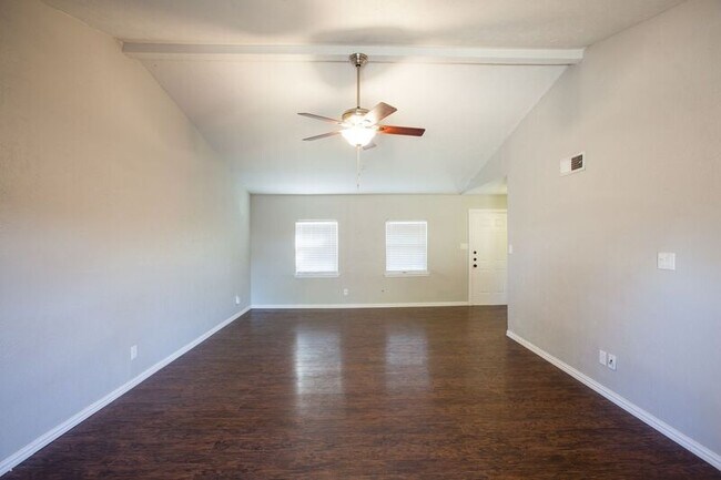 Building Photo - 5713 Baker Dr