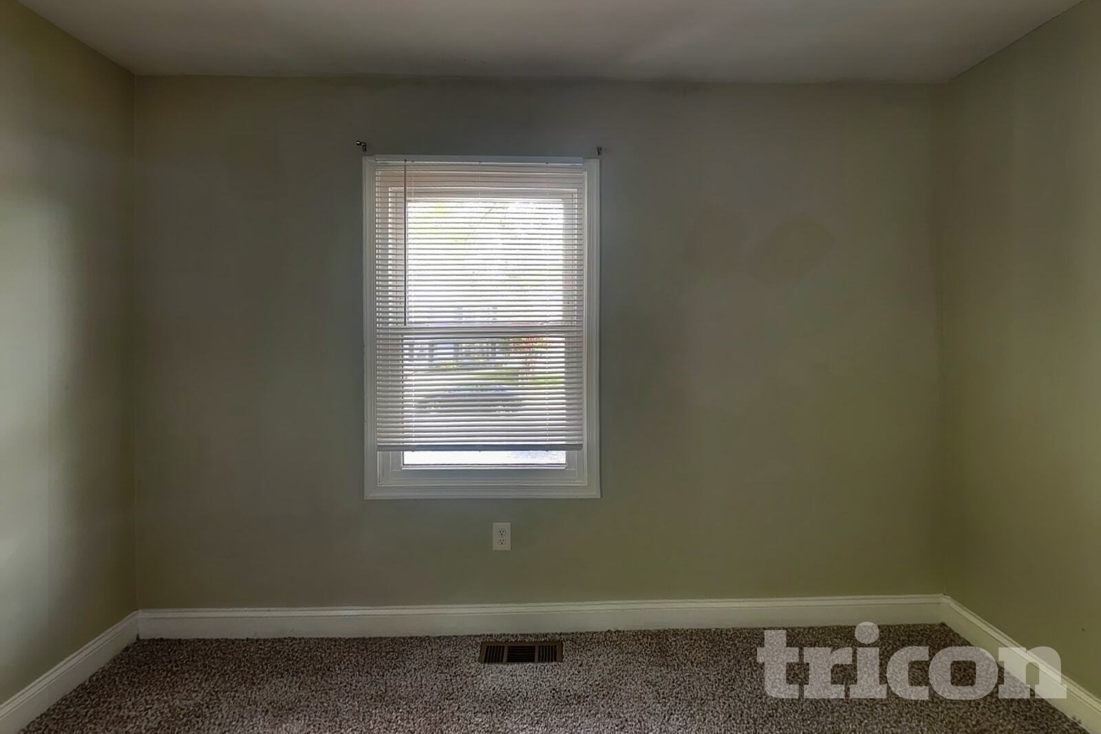 Building Photo - 1325 Farrara Dr