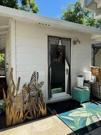 Building Photo - 408 Del Oro Ave