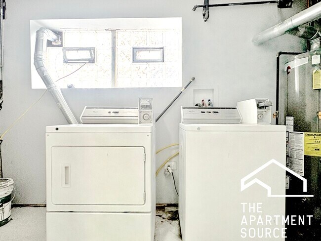 Building Photo - 1350 S Kedvale Ave