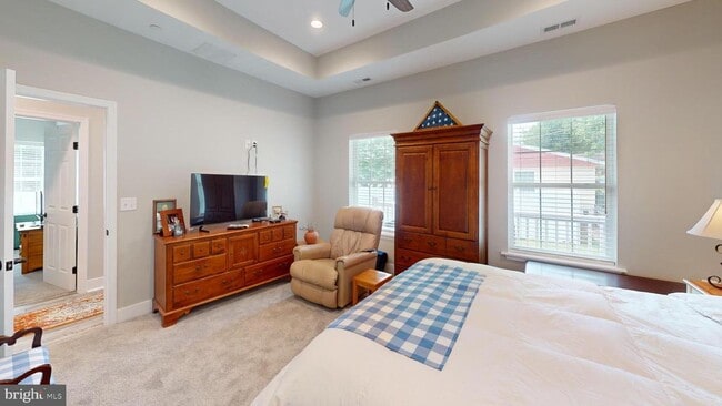 Building Photo - 29345 Greenfield Ave