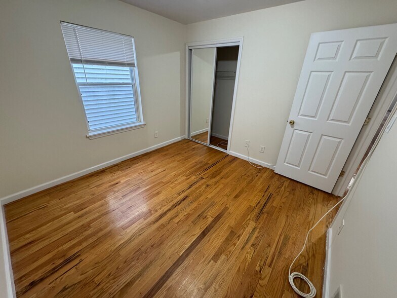 Building Photo - 31 Emory St