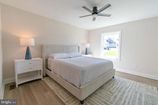 Building Photo - 14 Sandy Ln