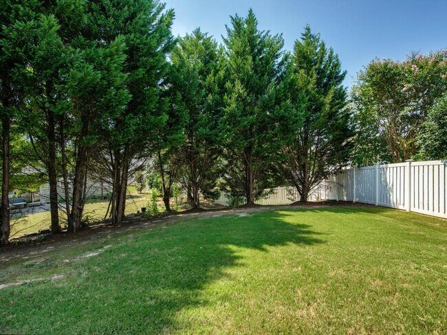 Building Photo - 6322 Adobe Rd