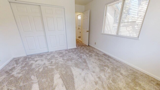 Building Photo - 1420 Slater Street