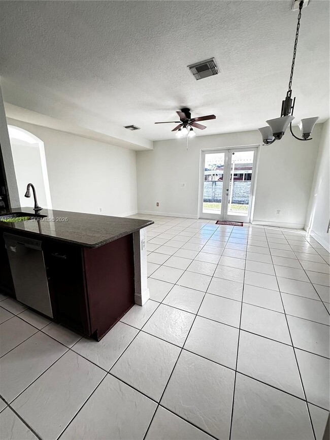 Building Photo - 14540 SW 13th Terrace