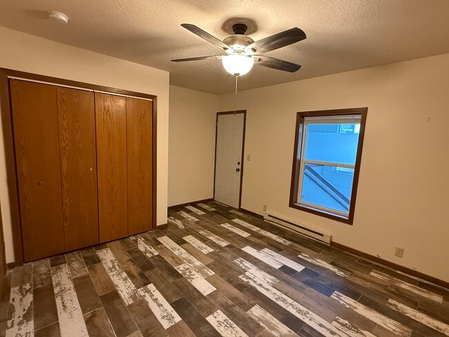 Building Photo - 619 Rose St