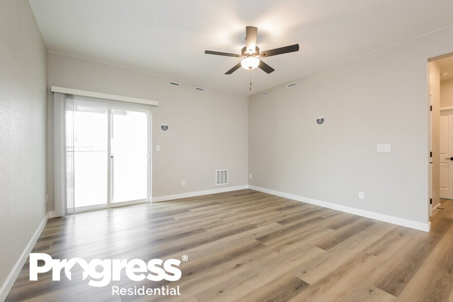 Building Photo - 9496 Yampa Ct