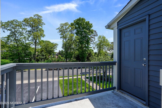 Building Photo - 105 Mt Ln