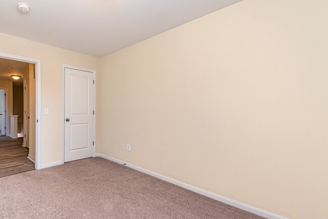 Building Photo - 487 S Arlington Rd