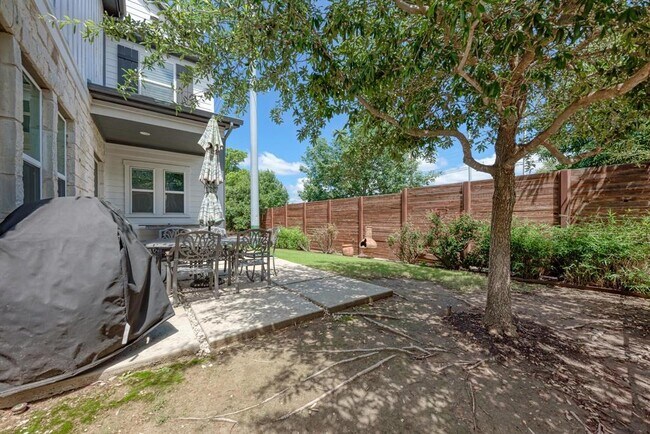 Building Photo - 10201 Cienega Cove