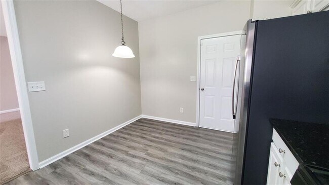Building Photo - 4101 Royal Regency Cir