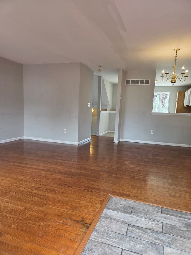 Building Photo - Townhouse in Newark/Bear Area