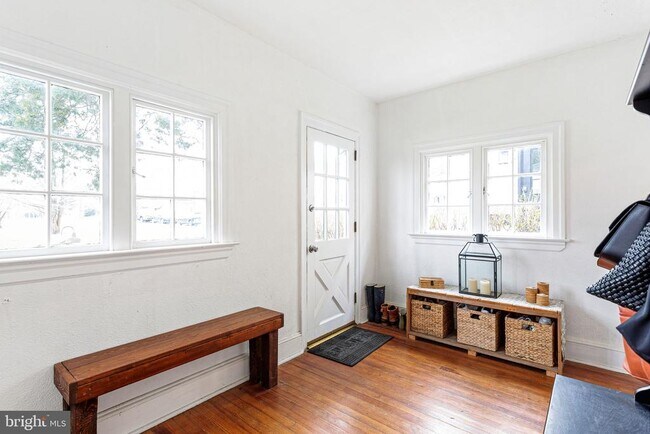 Building Photo - 7717 Flourtown Ave