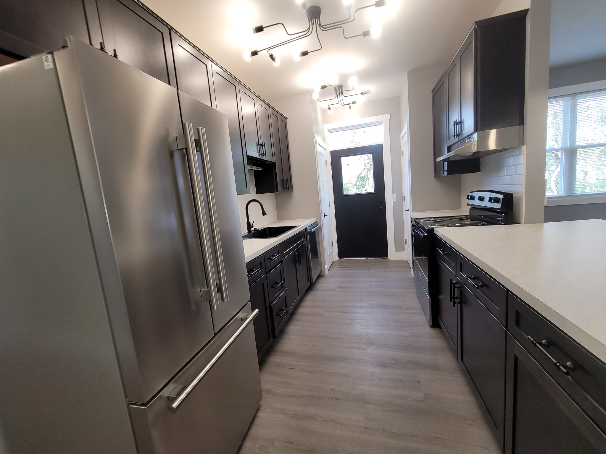 Building Photo - 1102 S Malott St