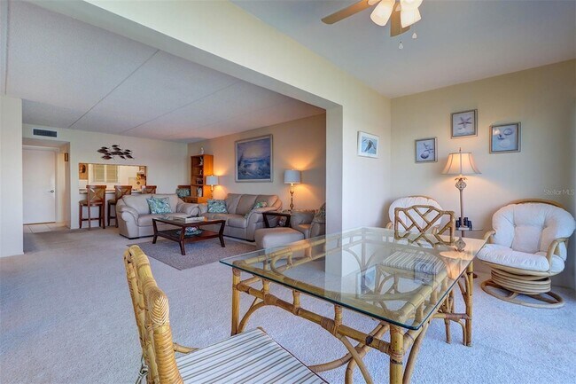 Building Photo - 868 Bayway Blvd