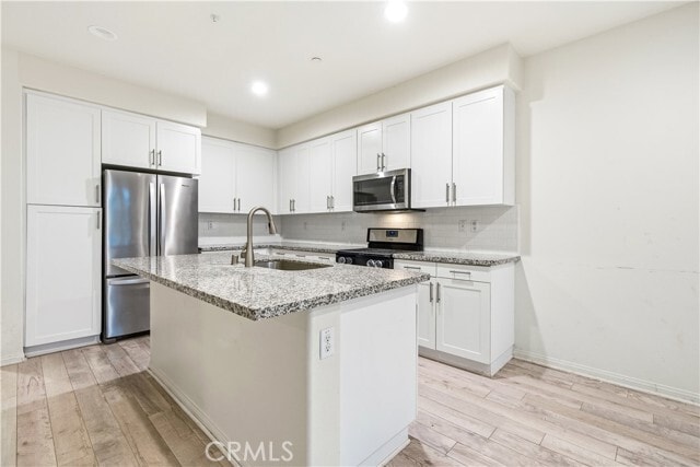 Building Photo - 4722 E Washington Ave