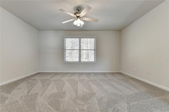 Building Photo - 1661 Silver Crst Wy