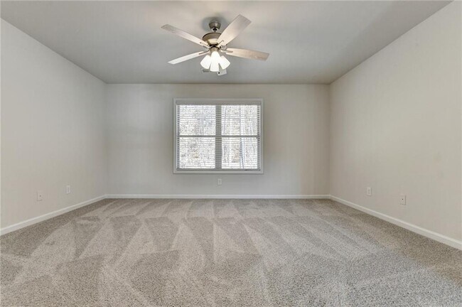 Building Photo - 1721 Silver Crst Wy