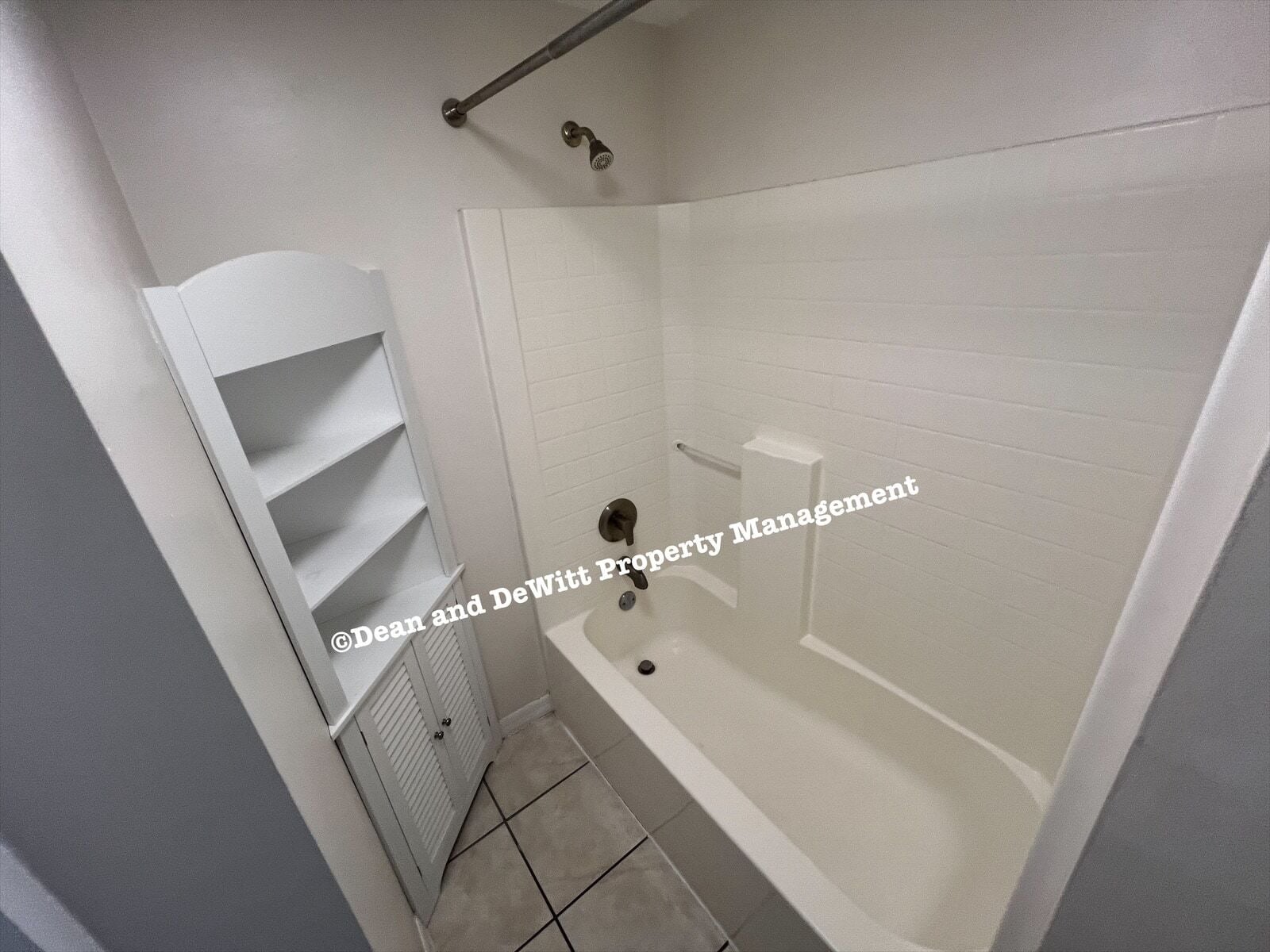 Building Photo - 1 Bed/1 Bath - Unit 12