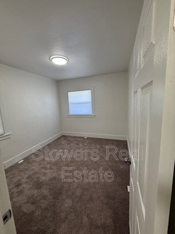 Building Photo - 435 W Merle Ct